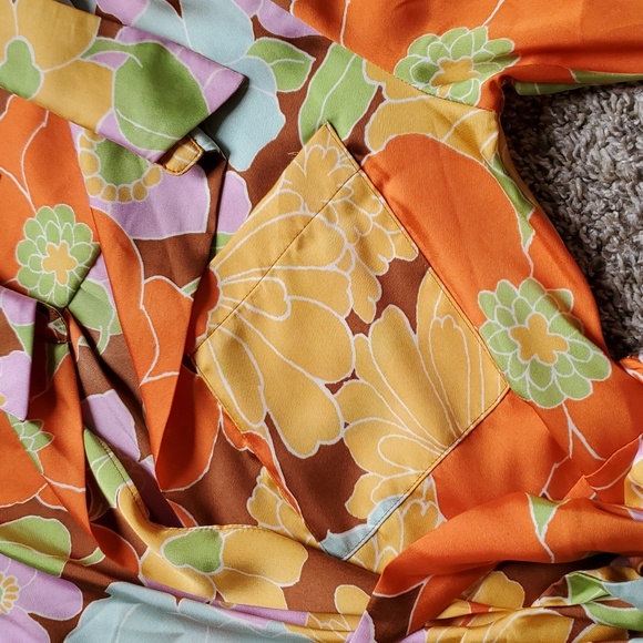 Forever 21 70s Inspired Dress floral size small - Picture 3 of 8